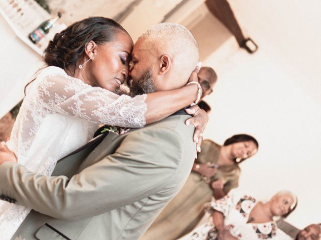 Le mariage de Cédric et Carine à Auneuil, Oise 2