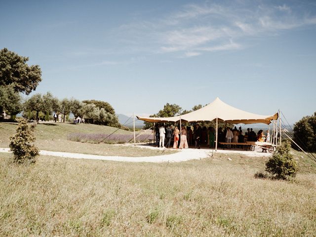 Le mariage de Adrien et Caroline à Grignan, Drôme 19