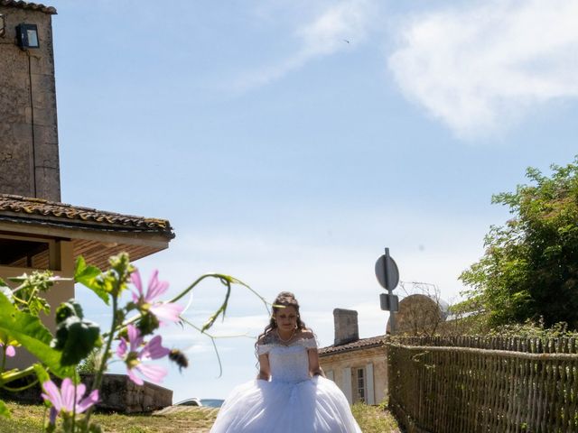 Le mariage de Nicolas et Sophie à Blasimon, Gironde 4