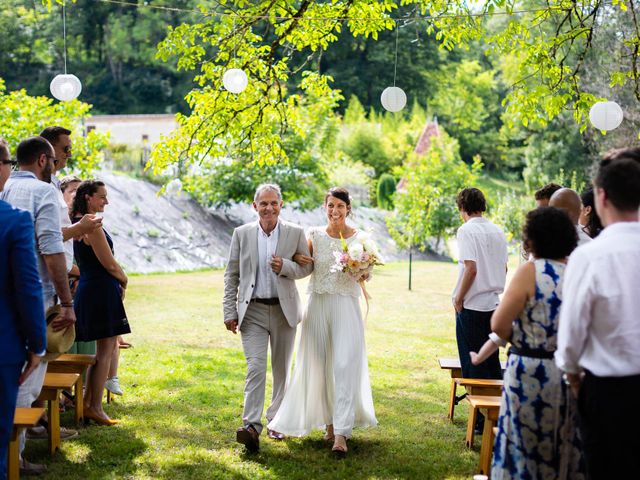 Le mariage de Jonathan et Elsa à Saint-Aulaye, Dordogne 17