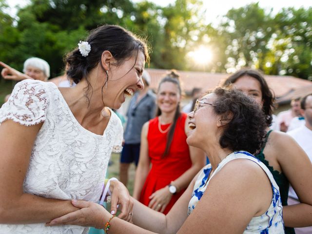 Le mariage de Jonathan et Elsa à Saint-Aulaye, Dordogne 28