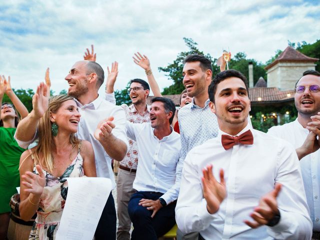 Le mariage de Jonathan et Elsa à Saint-Aulaye, Dordogne 32