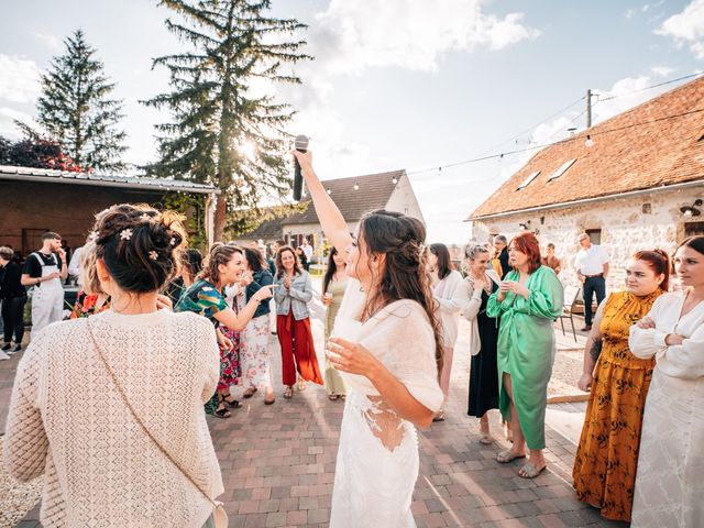 Le mariage de Max et Tif à Montaigu-le-Blin, Allier 8