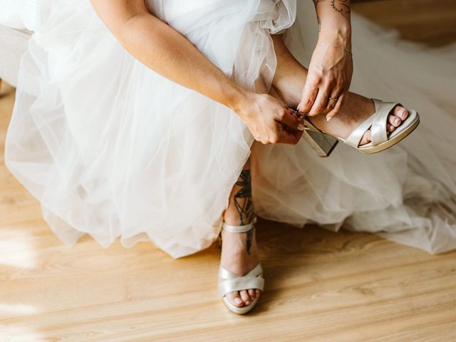 Le mariage de Clément et Elsa à Bourg-de-Thizy, Rhône 11
