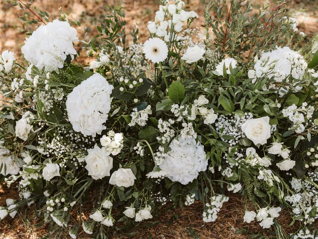 Le mariage de Clément et Elsa à Bourg-de-Thizy, Rhône 15