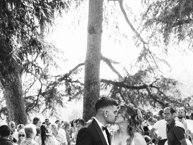 Le mariage de Clément et Elsa à Bourg-de-Thizy, Rhône 18