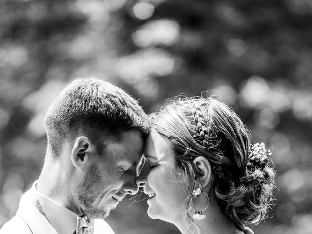 Le mariage de Raphaël et Hélène à Lapte, Haute-Loire 7