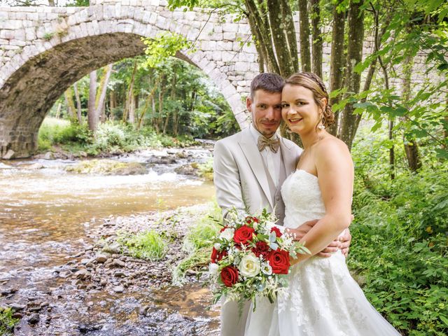 Le mariage de Raphaël et Hélène à Lapte, Haute-Loire 18