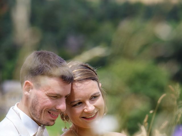Le mariage de Raphaël et Hélène à Lapte, Haute-Loire 1