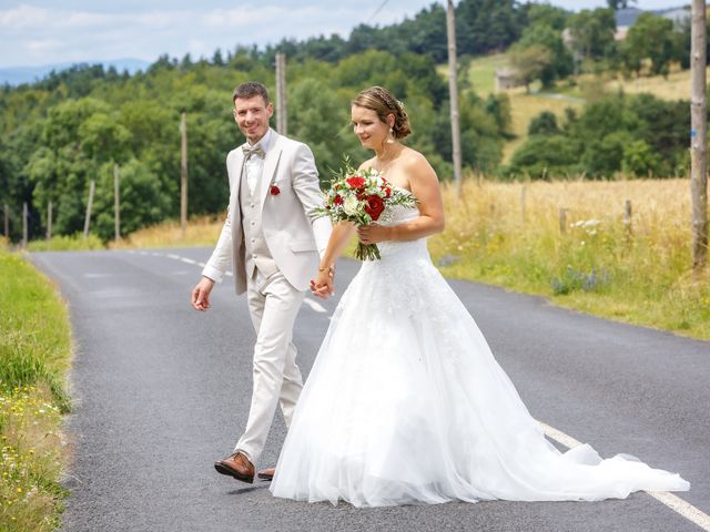 Le mariage de Raphaël et Hélène à Lapte, Haute-Loire 32