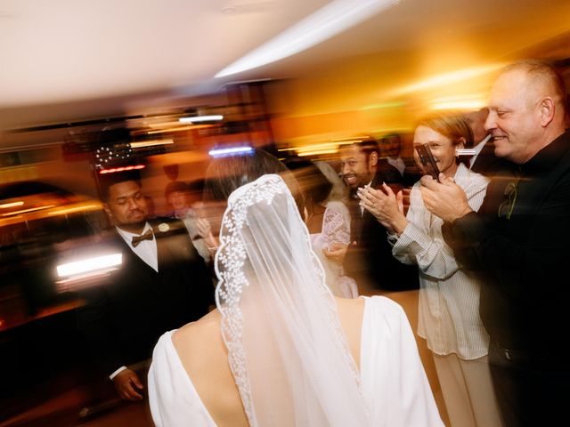 Le mariage de Alex et Louise à Le Puy-Sainte-Réparade, Bouches-du-Rhône 145