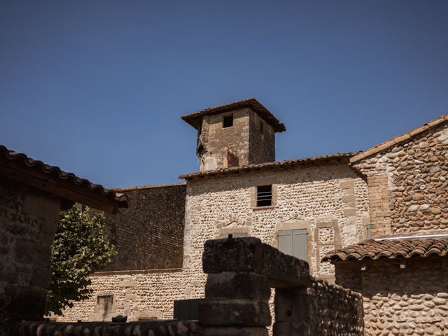 Le mariage de Roupen et Johanna à Saint-Georges-les-Bains, Ardèche 2