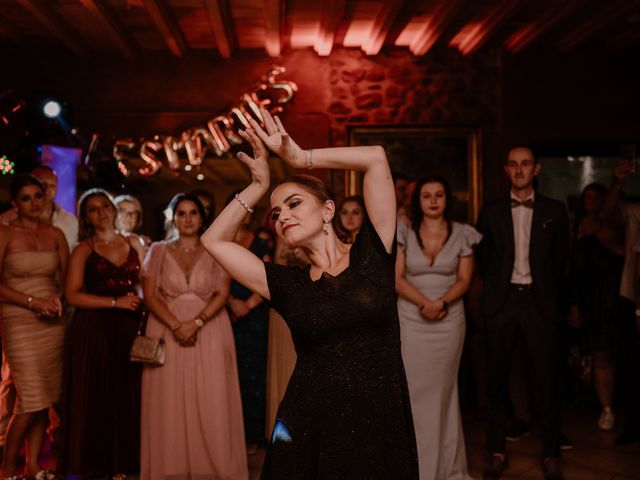 Le mariage de Roupen et Johanna à Saint-Georges-les-Bains, Ardèche 86