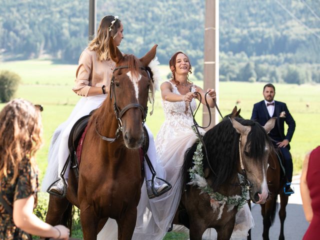 Le mariage de Alexandre et Leslie à Arc-sous-Cicon, Doubs 99