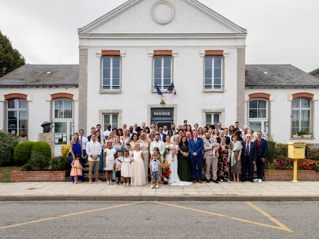 Le mariage de Cédric et Charlotte à Escrennes, Loiret 5