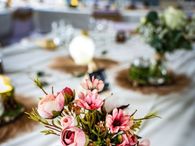 Le mariage de Fabien et Aurore à Salans, Jura 6