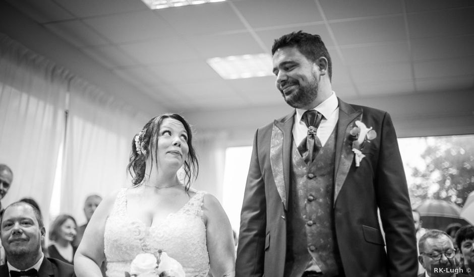 Le mariage de Fabien et Aurore à Salans, Jura