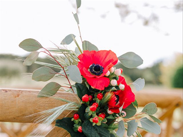 Le mariage de Julian et Sophie à Orgon, Bouches-du-Rhône 37