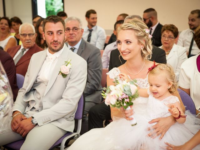 Le mariage de Adrien et Angelique à Saint-Brice, Seine-et-Marne 15