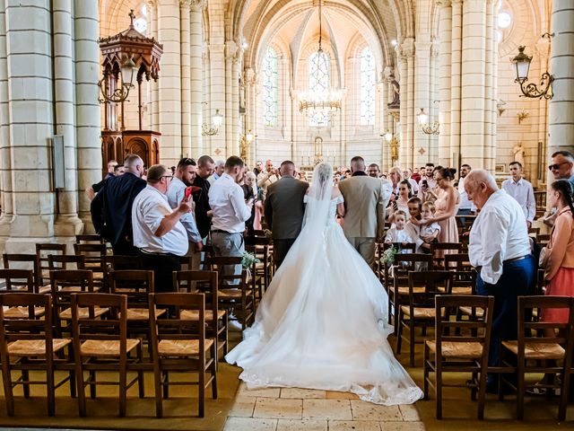 Le mariage de Benjamin et Cyndell à Luynes, Indre-et-Loire 11