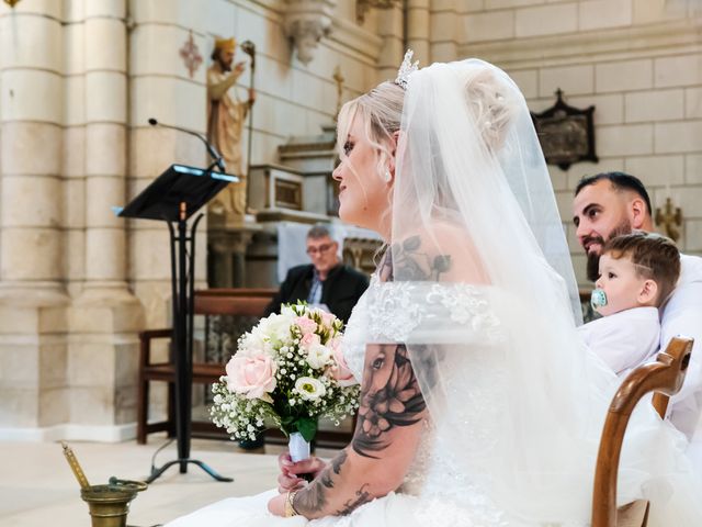 Le mariage de Benjamin et Cyndell à Luynes, Indre-et-Loire 14