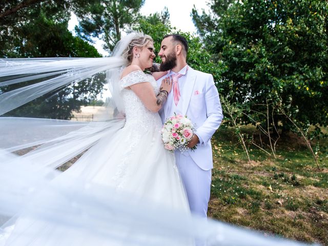 Le mariage de Benjamin et Cyndell à Luynes, Indre-et-Loire 32