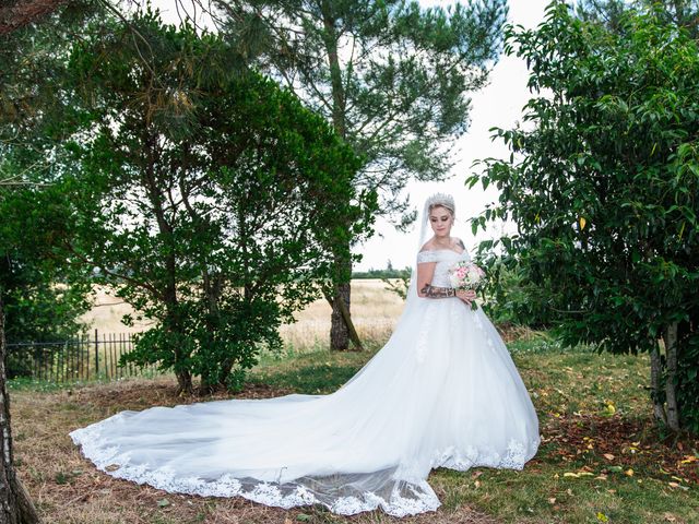 Le mariage de Benjamin et Cyndell à Luynes, Indre-et-Loire 33