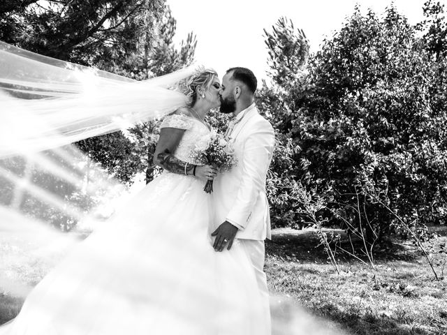 Le mariage de Benjamin et Cyndell à Luynes, Indre-et-Loire 64