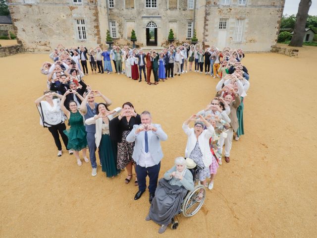 Le mariage de Frédéric et David à Avessé, Sarthe 40