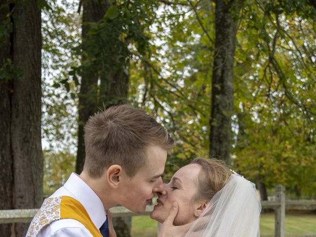 Le mariage de Axel et Aliénor à La Haye-Saint-Sylvestre, Eure 28
