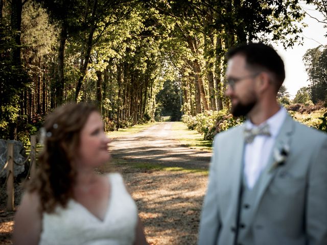 Le mariage de Jeremy et Coralie à Tréflévenez, Finistère 34