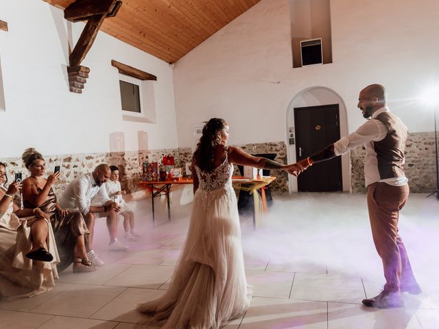 Le mariage de Kévin et Amandine à Fontenay-Trésigny, Seine-et-Marne 33