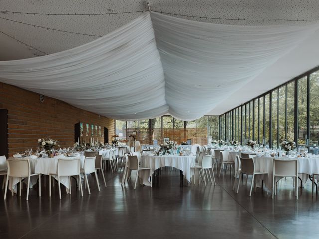 Le mariage de Bertrand et Victorine à Saint-Yrieix-sur-Charente, Charente 18