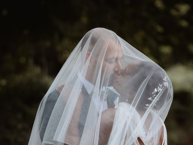 Le mariage de Bertrand et Victorine à Saint-Yrieix-sur-Charente, Charente 30