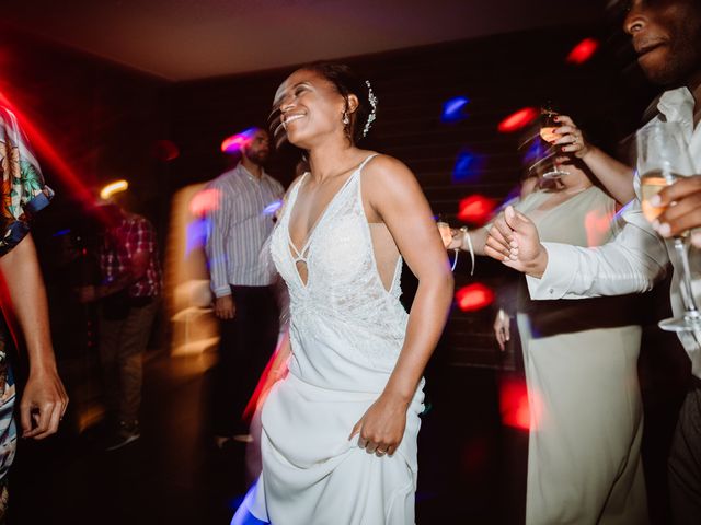 Le mariage de Bertrand et Victorine à Saint-Yrieix-sur-Charente, Charente 44