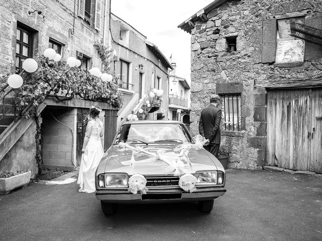 Le mariage de Rémi et Laure à Chanat-la-Mouteyre, Puy-de-Dôme 1
