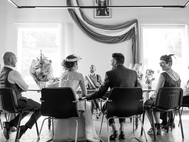 Le mariage de Rémi et Laure à Chanat-la-Mouteyre, Puy-de-Dôme 24