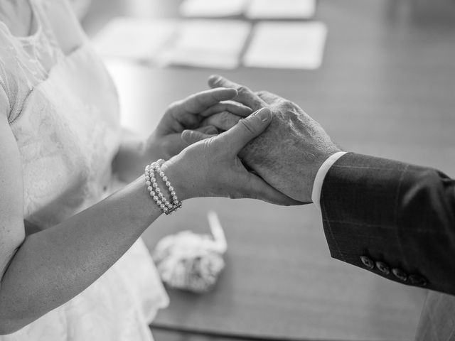 Le mariage de Rémi et Laure à Chanat-la-Mouteyre, Puy-de-Dôme 48