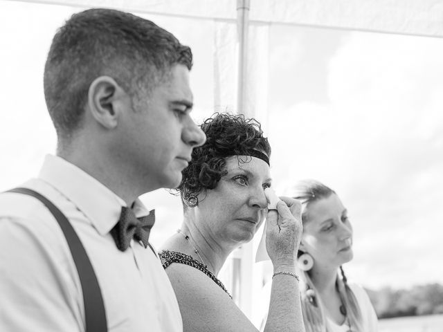 Le mariage de Rémi et Laure à Chanat-la-Mouteyre, Puy-de-Dôme 68