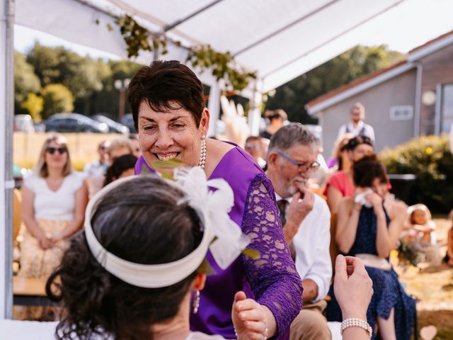 Le mariage de Rémi et Laure à Chanat-la-Mouteyre, Puy-de-Dôme 74