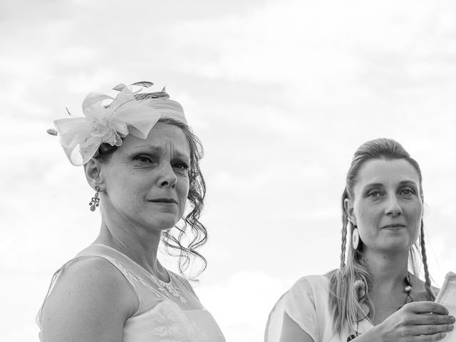 Le mariage de Rémi et Laure à Chanat-la-Mouteyre, Puy-de-Dôme 81