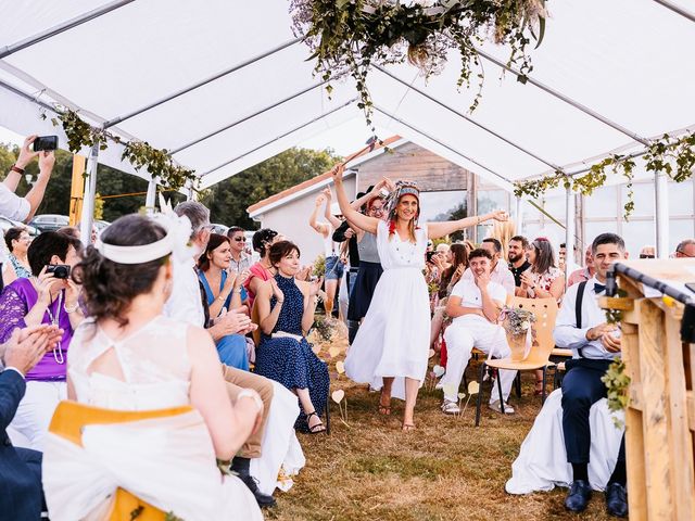 Le mariage de Rémi et Laure à Chanat-la-Mouteyre, Puy-de-Dôme 90