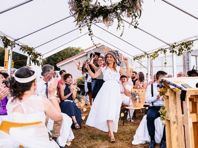 Le mariage de Rémi et Laure à Chanat-la-Mouteyre, Puy-de-Dôme 91