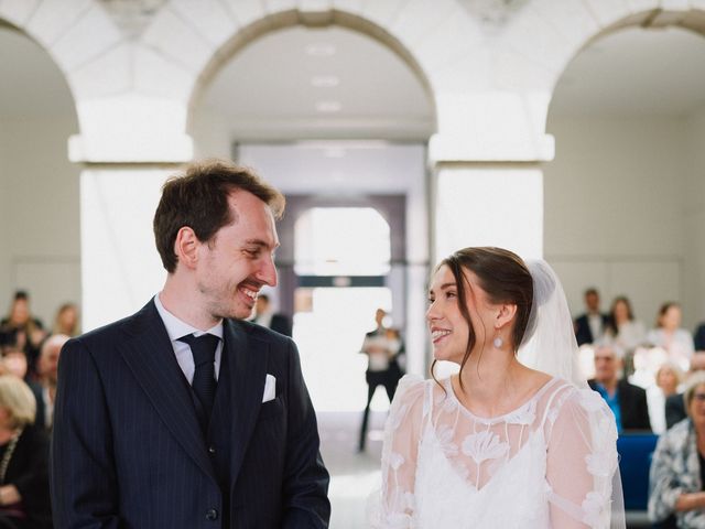 Le mariage de Valentin et Coraline à Liffré, Ille et Vilaine 16