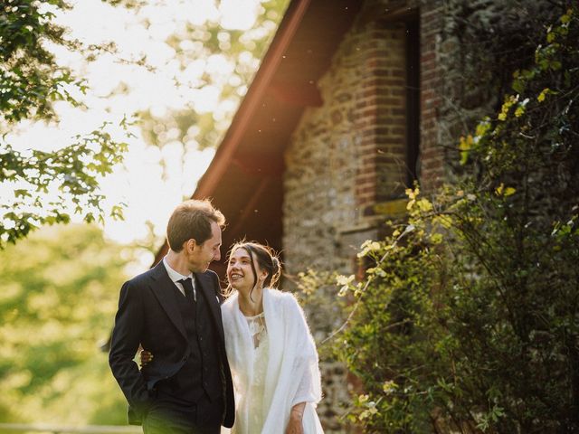 Le mariage de Valentin et Coraline à Liffré, Ille et Vilaine 60