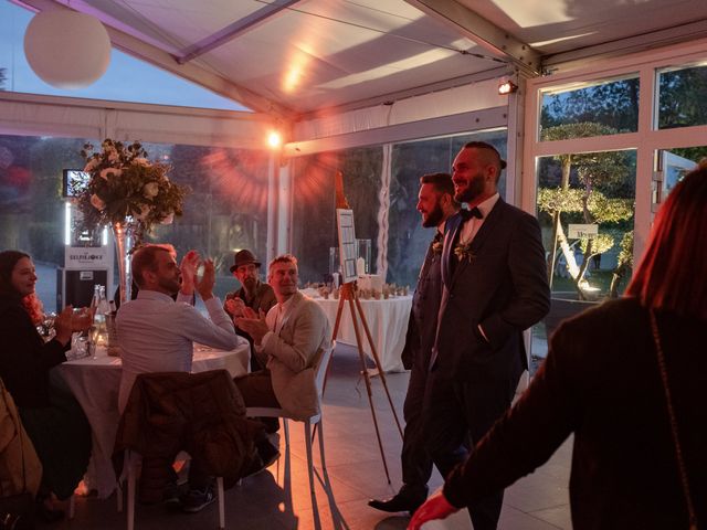 Le mariage de Nicolas et Julien à Villeneuve-lès-Maguelone, Hérault 20