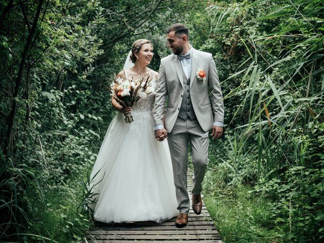 Le mariage de Valentin et Léa à Saint-Jeoire-Prieuré, Savoie 17