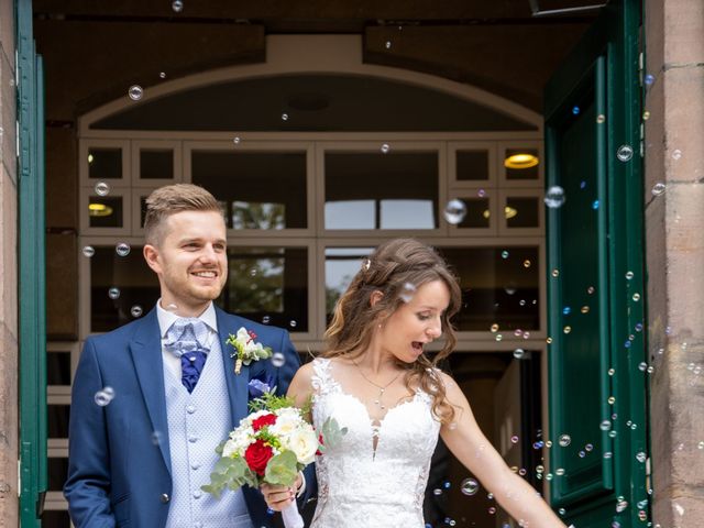 Le mariage de Élodie et Thibaut à Montbéliard, Doubs 252