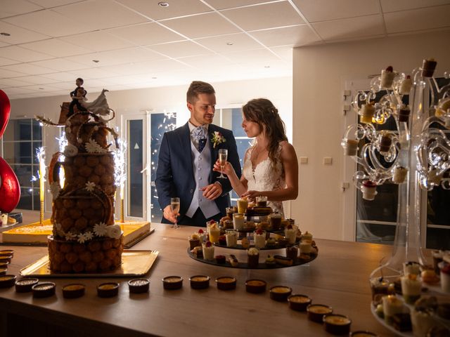 Le mariage de Élodie et Thibaut à Montbéliard, Doubs 400