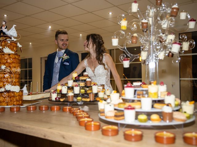 Le mariage de Élodie et Thibaut à Montbéliard, Doubs 407